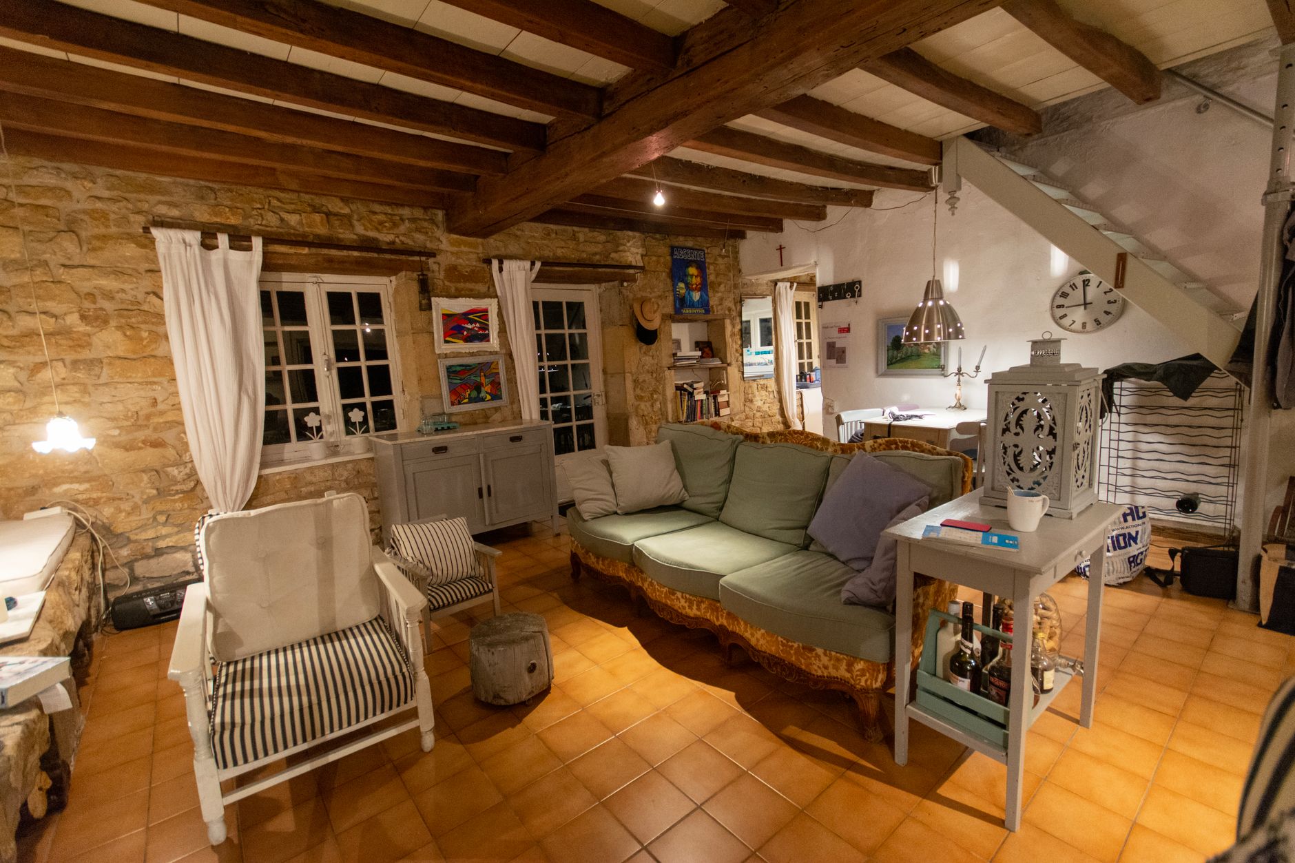 Arredamento casale in pietra umbria
